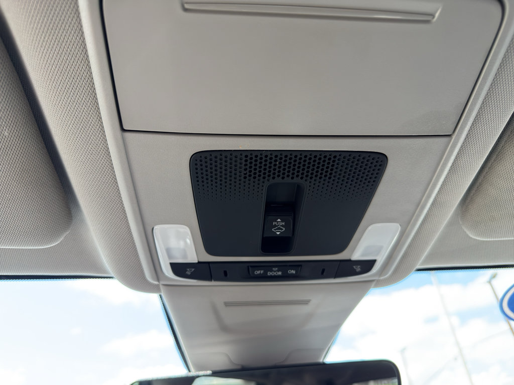 Used 2024 Honda CR-V EX-L image 17