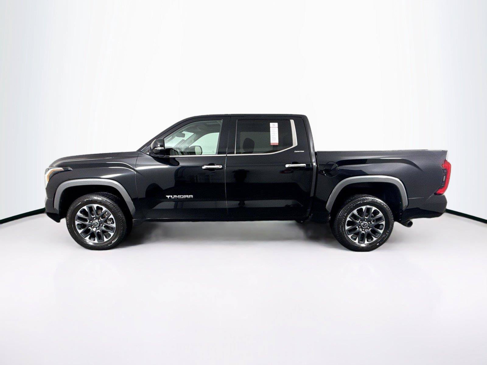 Used 2023 Toyota Tundra Limited w/ Power Package AWD/4WD image 14