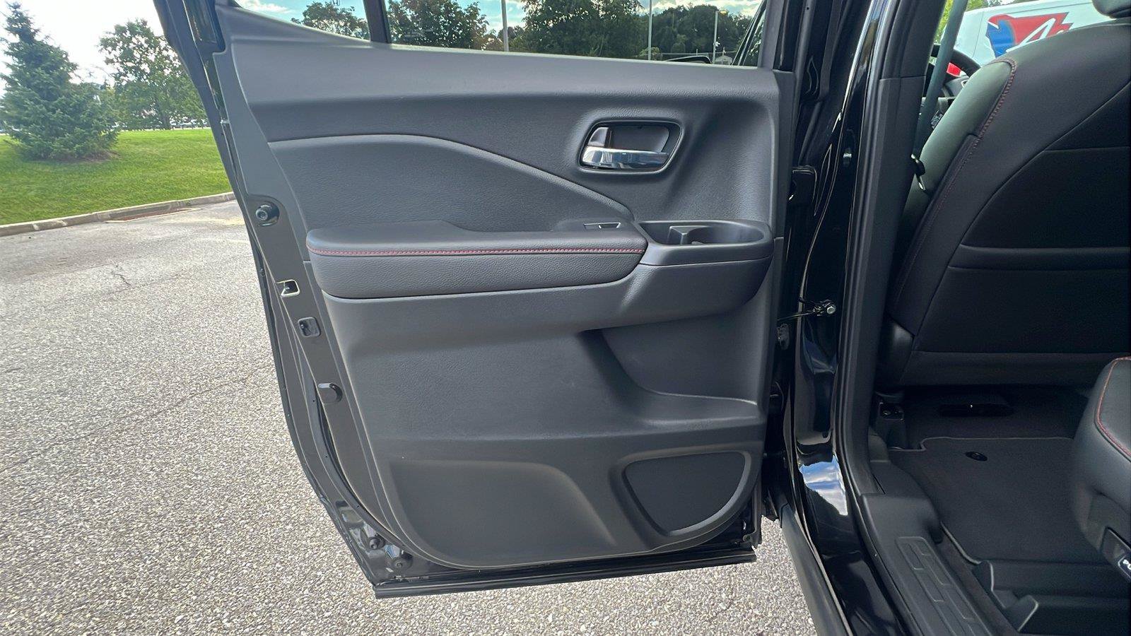 Used 2024 Honda Ridgeline Black Edition image 19