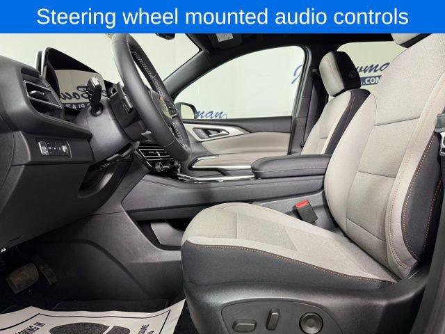 New 2026 Chevrolet Traverse LT w/ Driver Confidence Package image 12