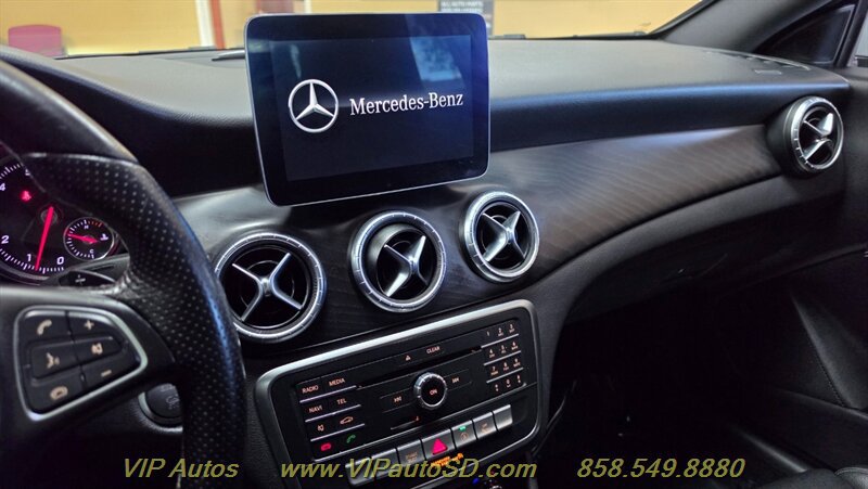 Used 2018 Mercedes-Benz CLA 250 image 21