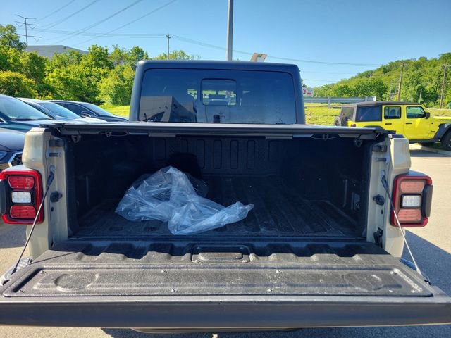 Used 2022 Jeep Gladiator Mojave w/ LED Lighting Group AWD/4WD image 26