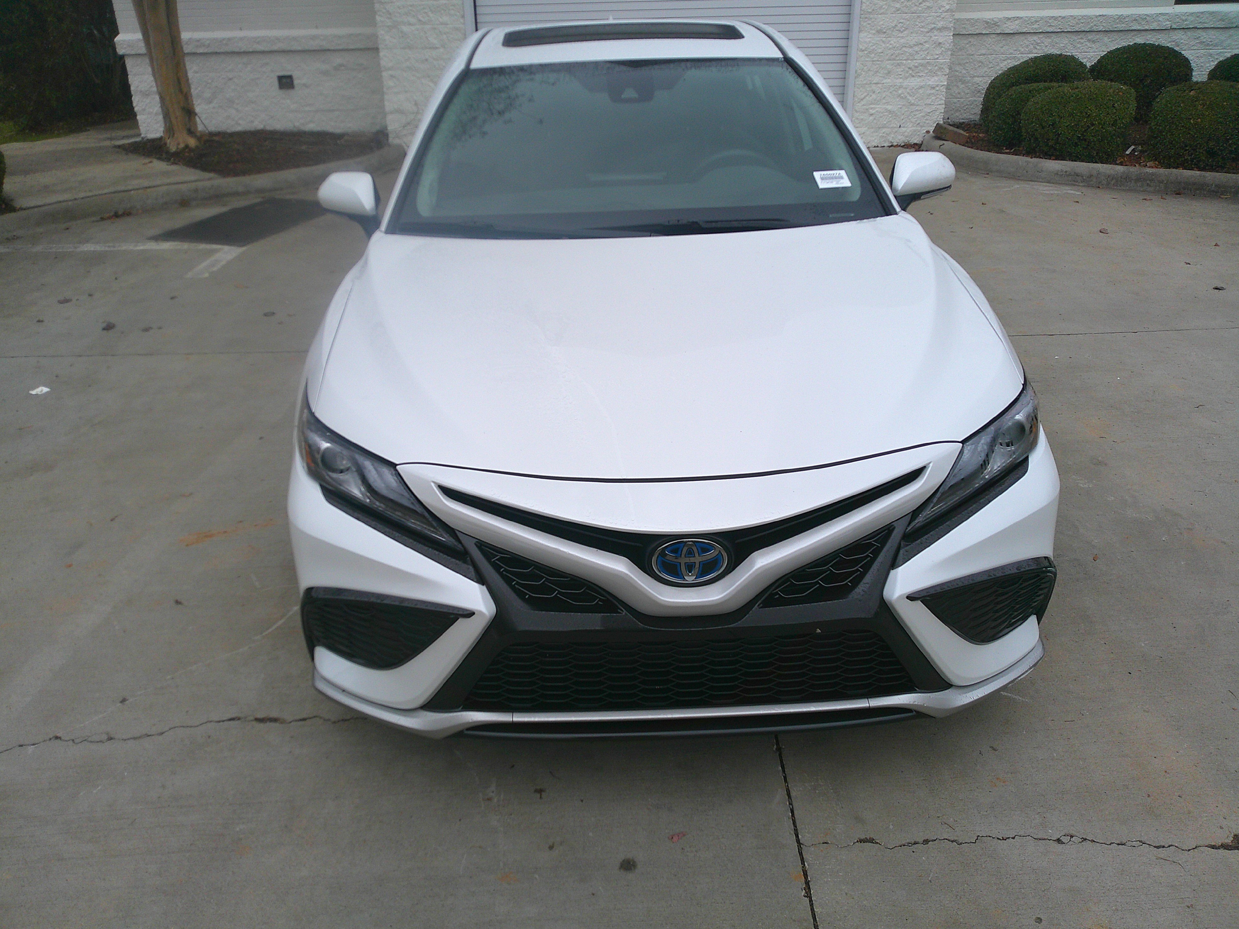 Used 2024 Toyota Camry XSE image 3