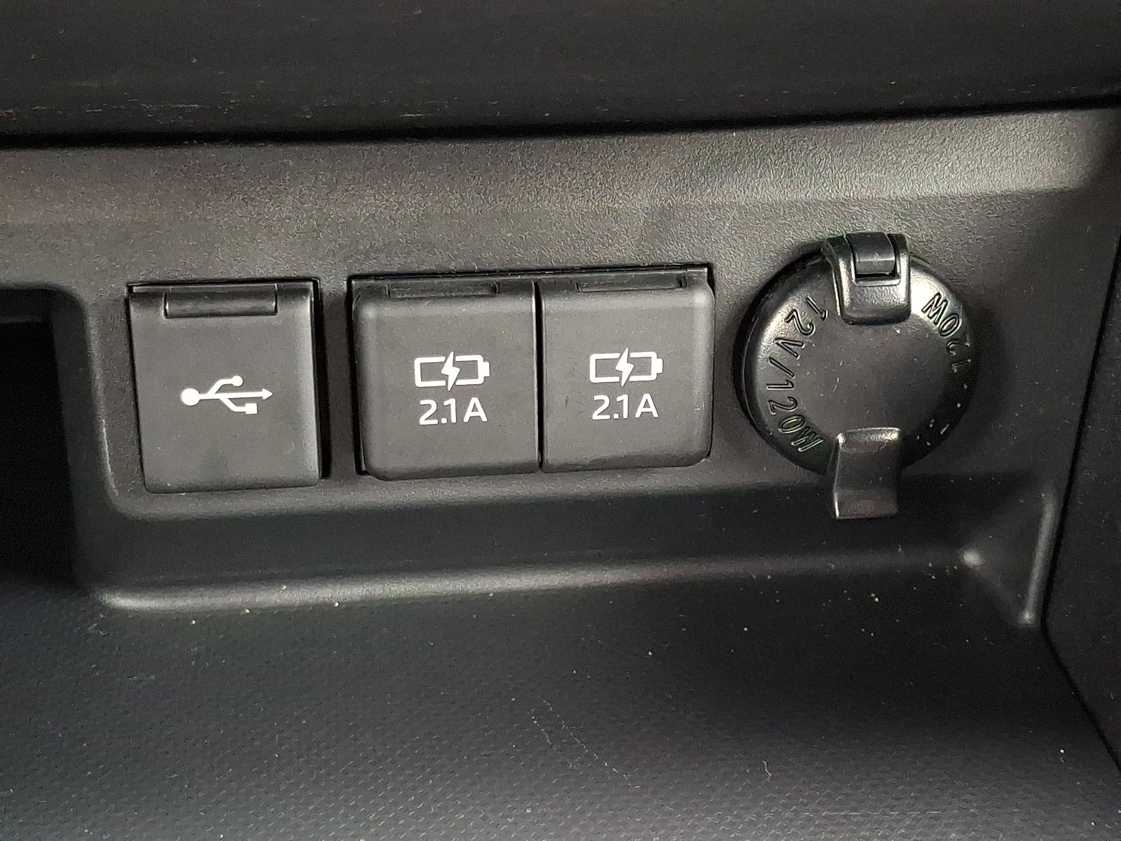 Used 2020 Toyota Highlander Limited image 28