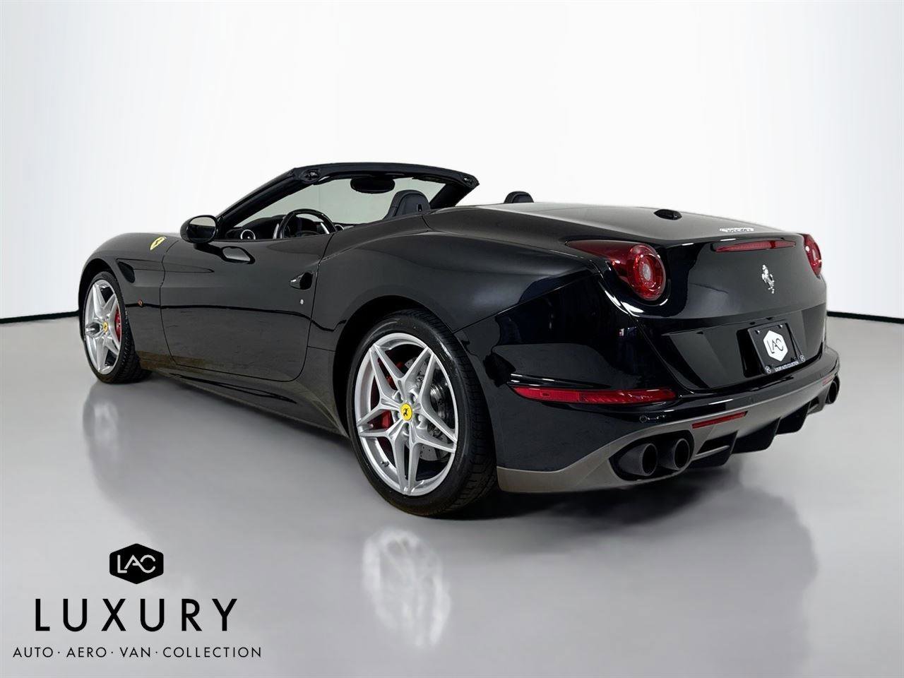 Used 2018 Ferrari California T image 6