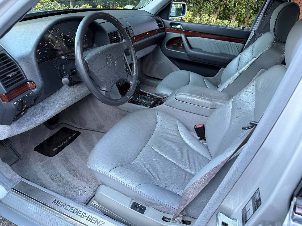 Used 1995 Mercedes-Benz S 320 image 12