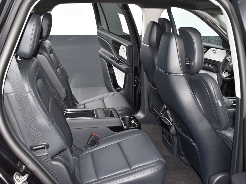 New 2026 Lincoln Aviator Reserve image 14