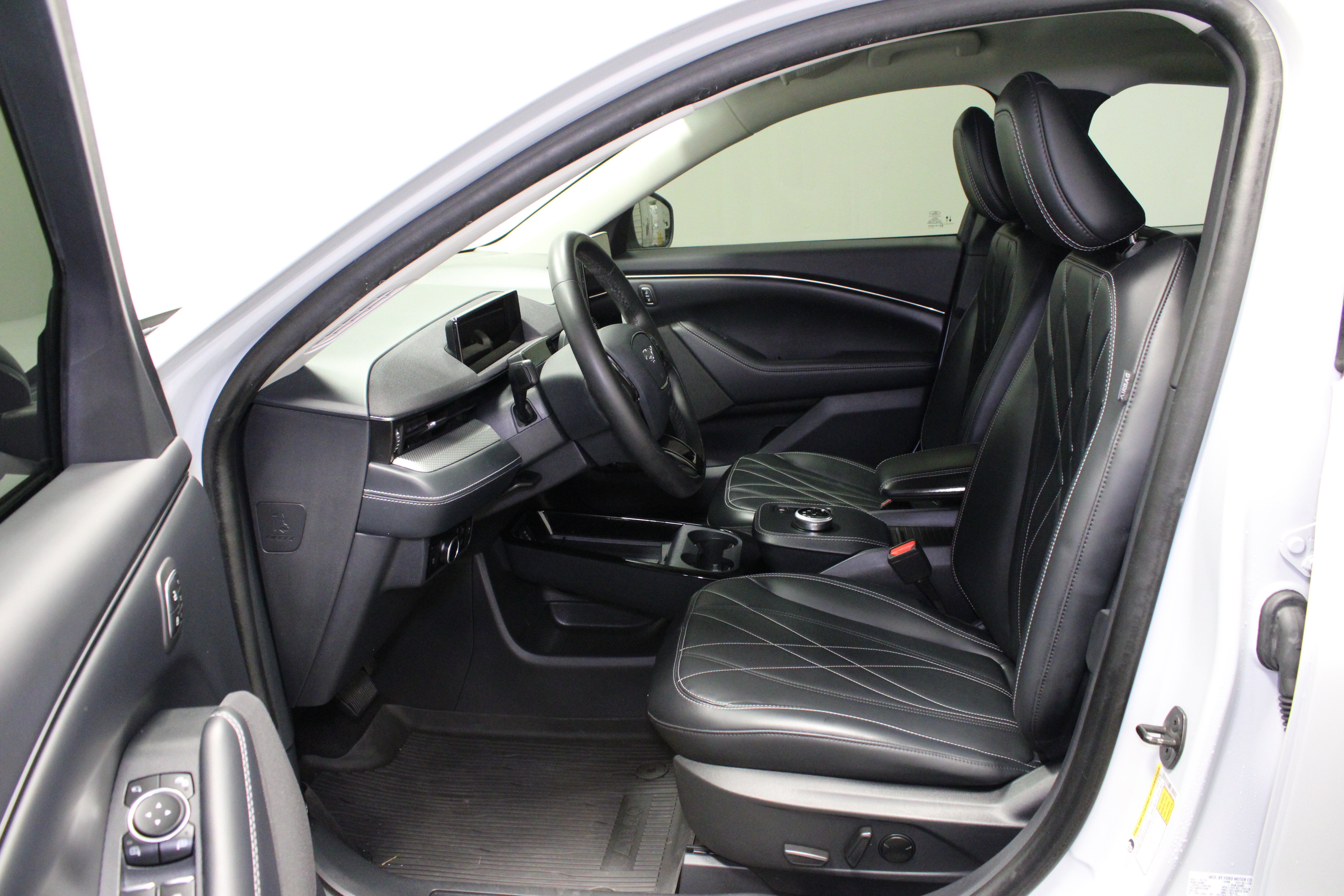 Used 2023 Ford Mustang Mach-E Select w/ Comfort Package Lite RWD image 17