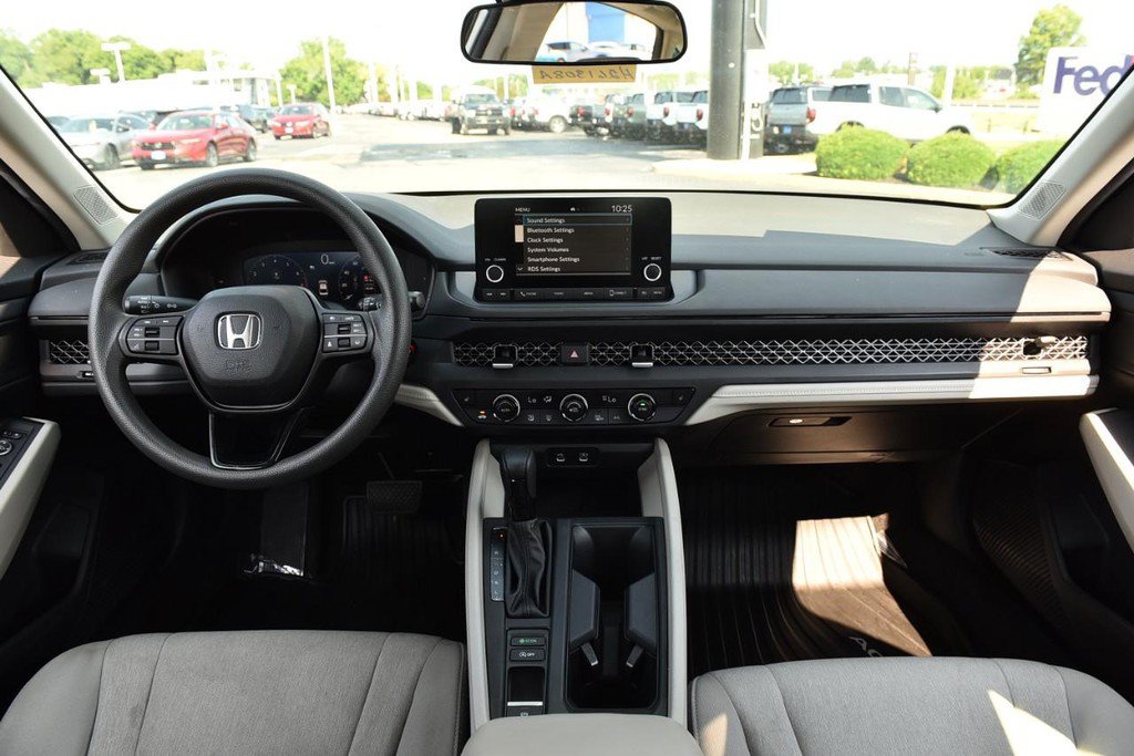 Certified 2024 Honda Accord EX image 7