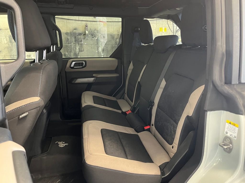 Used 2023 Ford Bronco Wildtrak image 27