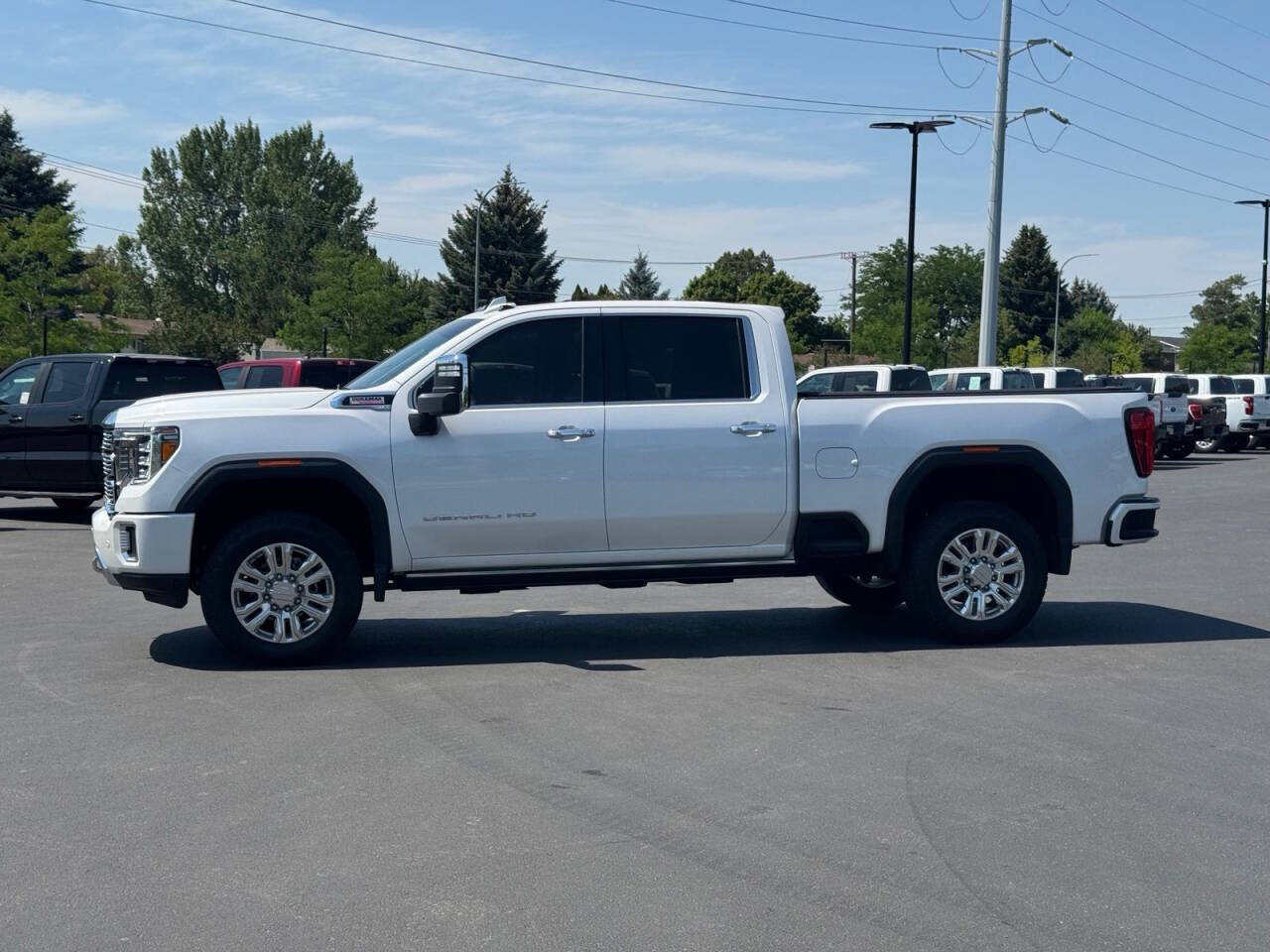 Used 2022 GMC Sierra 3500 Denali AWD/4WD image 4