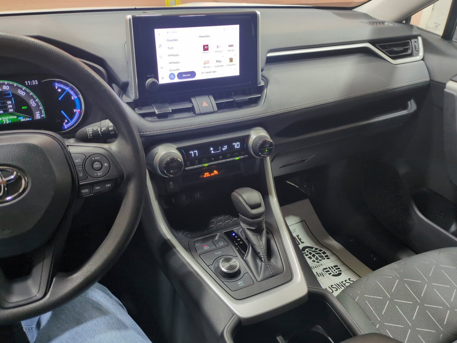 Used 2024 Toyota RAV4 XLE AWD/4WD image 22