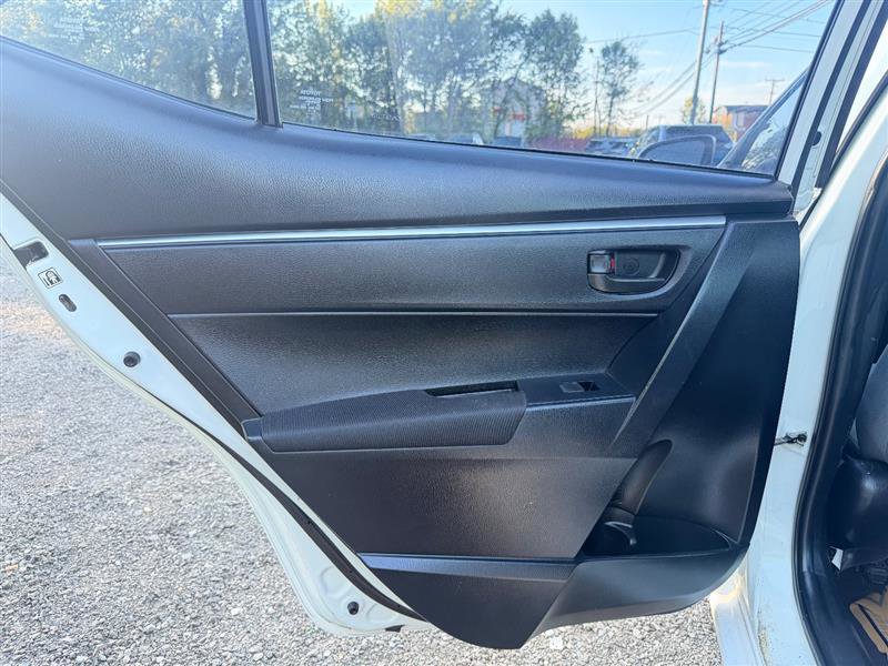 Used 2016 Toyota Corolla L image 13