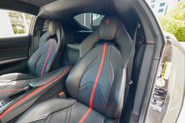 Used 2020 Ferrari 812 Superfast RWD image 63