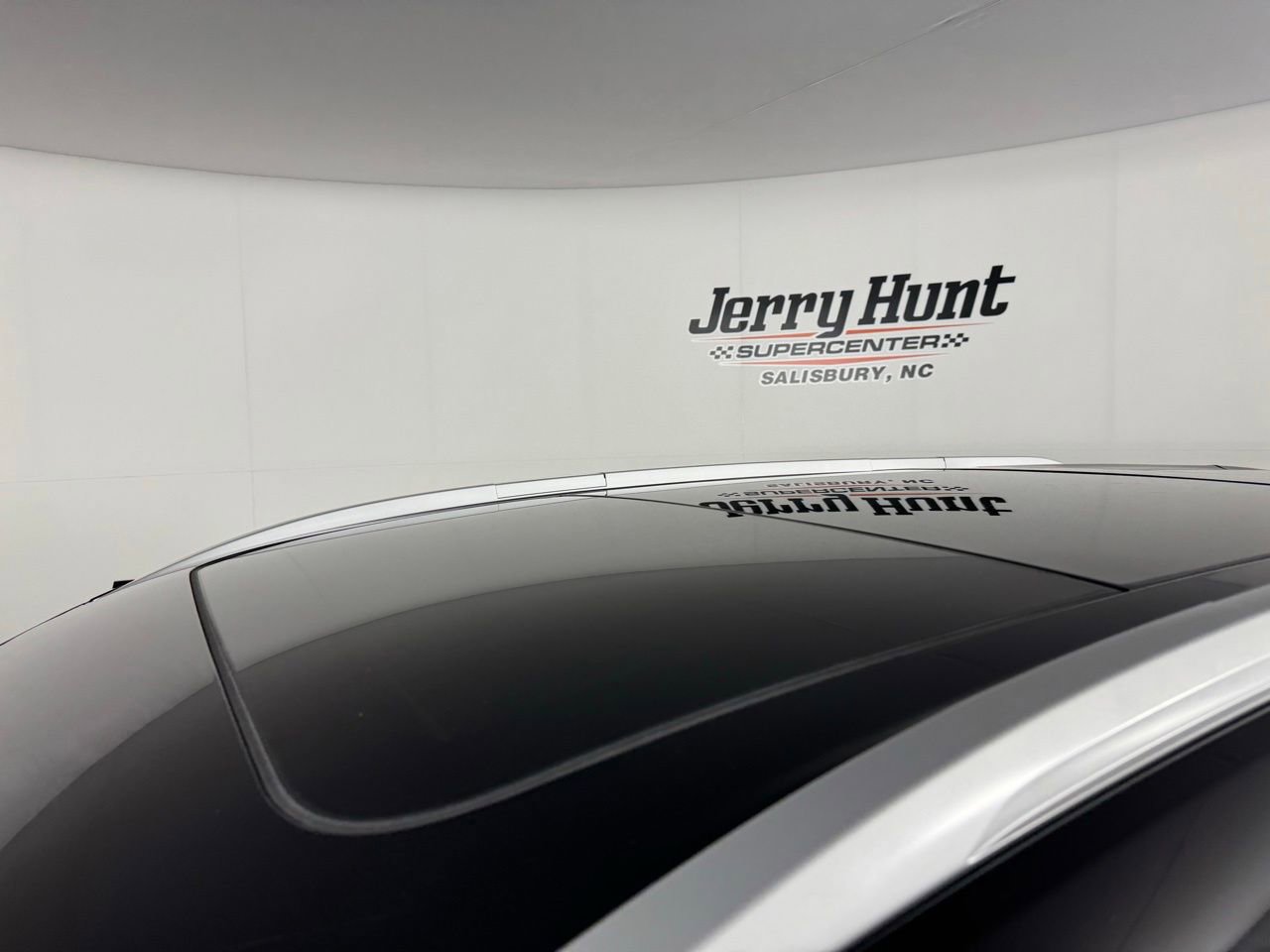 Used 2025 Nissan Rogue Platinum image 14