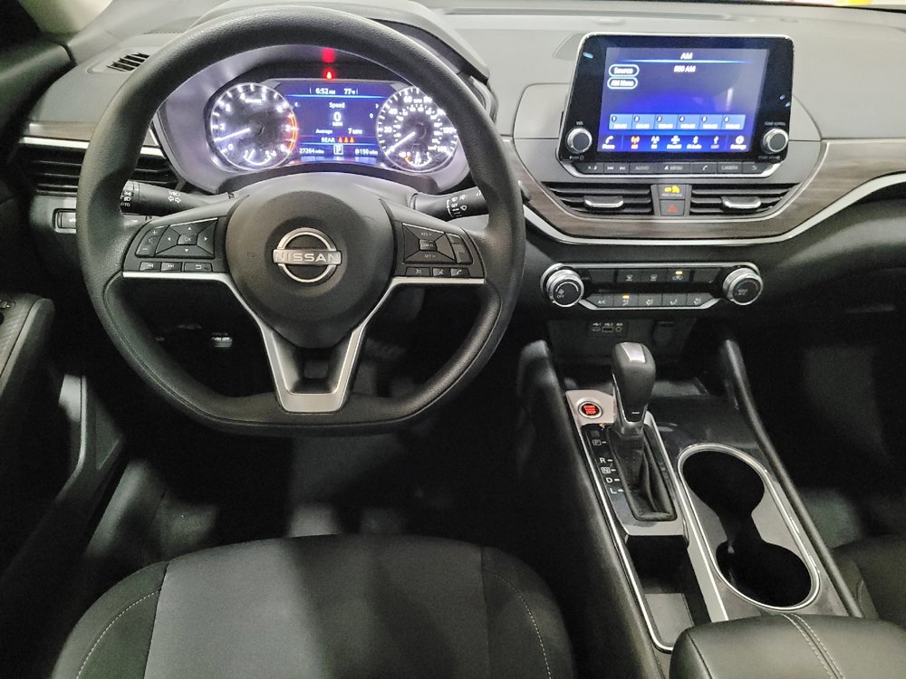 Used 2024 Nissan Altima 2.5 SV FWD image 22