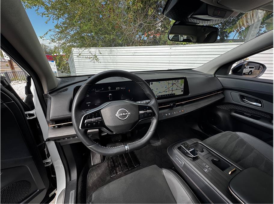 Used 2024 Nissan Ariya AWD image 14