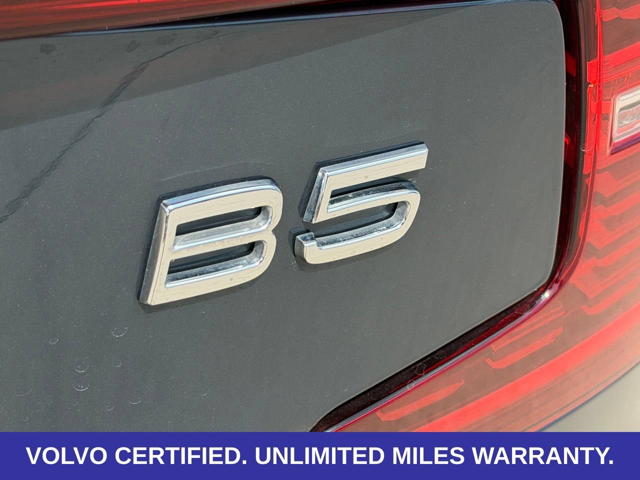 Certified 2024 Volvo S60 B5 Plus FWD image 11