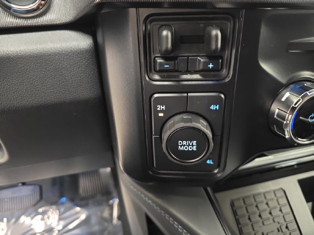 New 2027 Ford F450 Platinum w/ FX4 Off-Road Package AWD/4WD image 38