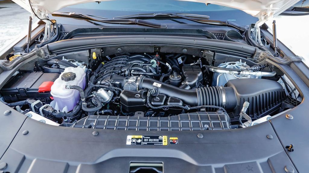 New 2025 Jeep Grand Cherokee Laredo X w/ Luxury Tech Group I image 28