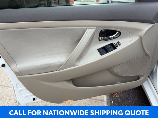 Used 2009 Toyota Camry LE FWD image 5