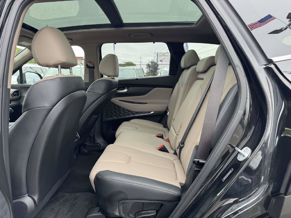 Used 2023 Hyundai Santa Fe SEL w/ Premium Package AWD/4WD image 12
