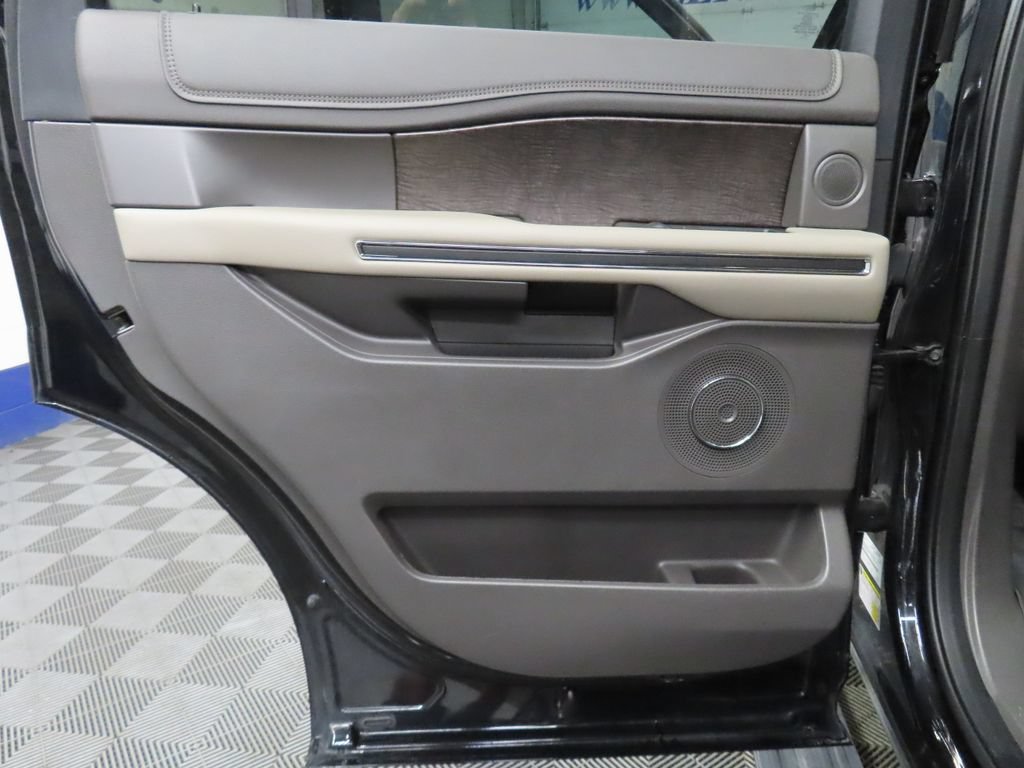 Used 2019 Ford Expedition Limited w/ Equipment Group 302A AWD/4WD image 54