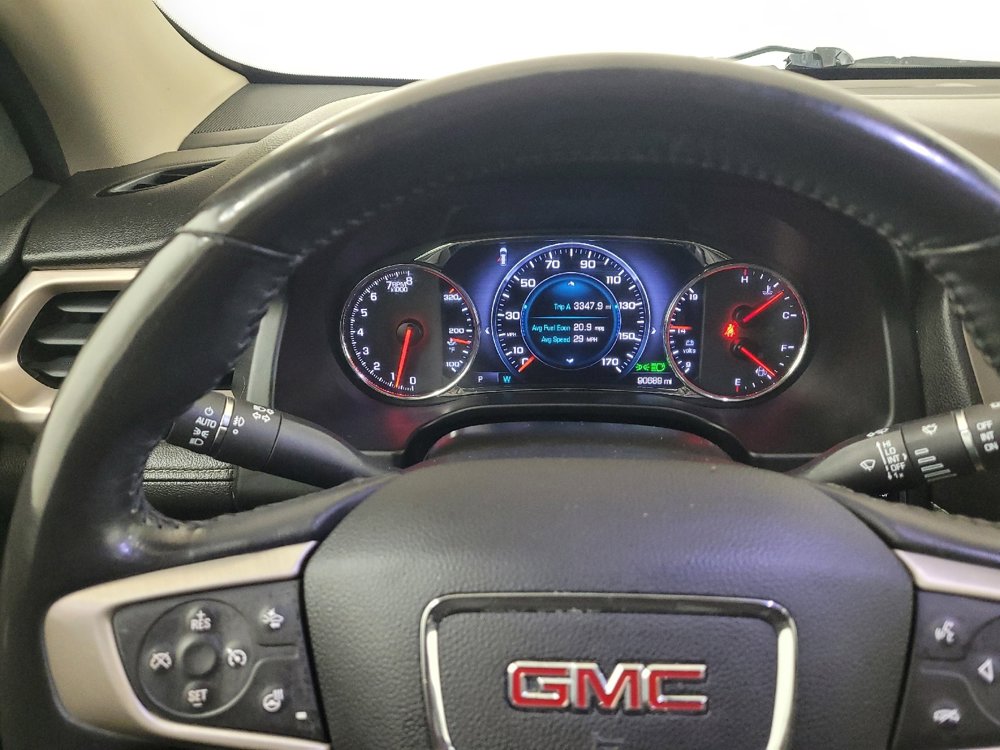 Used 2018 GMC Acadia Denali w/ Technology Package AWD/4WD image 23