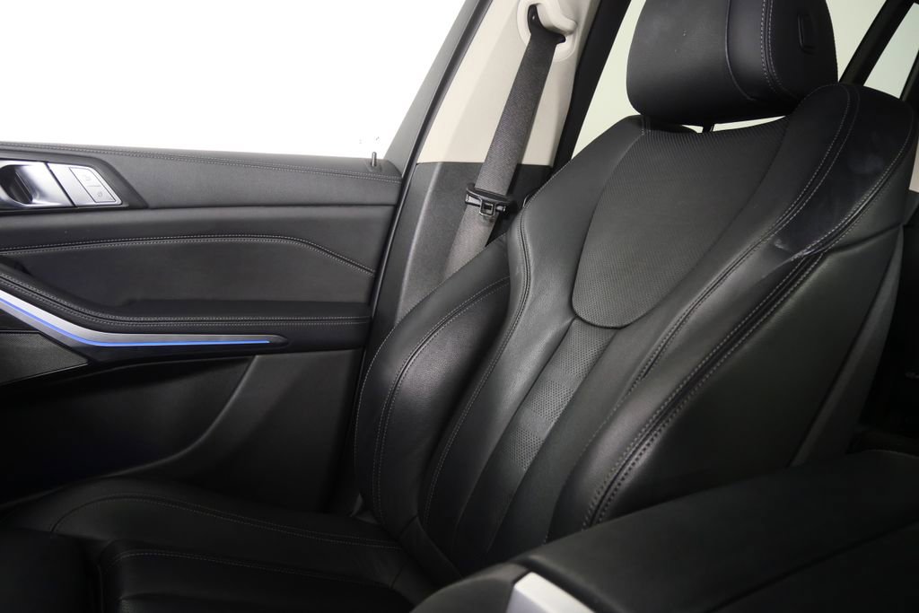 Used 2020 BMW X7 xDrive40i w/ Premium Package image 22