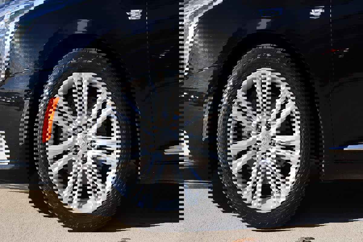 Used 2019 Cadillac XTS Luxury image 54