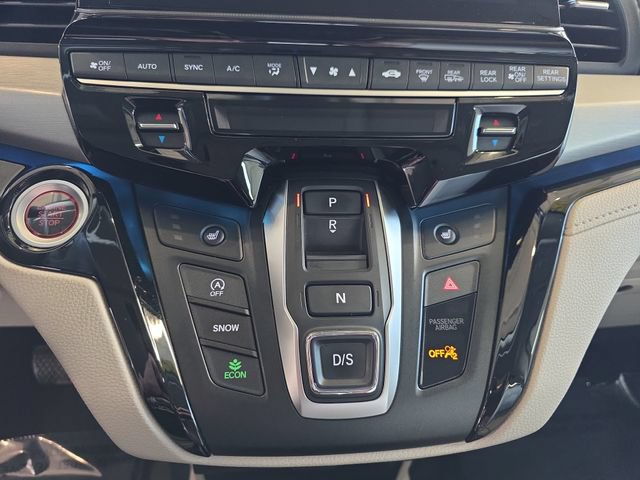 Used 2025 Honda Odyssey Touring image 25