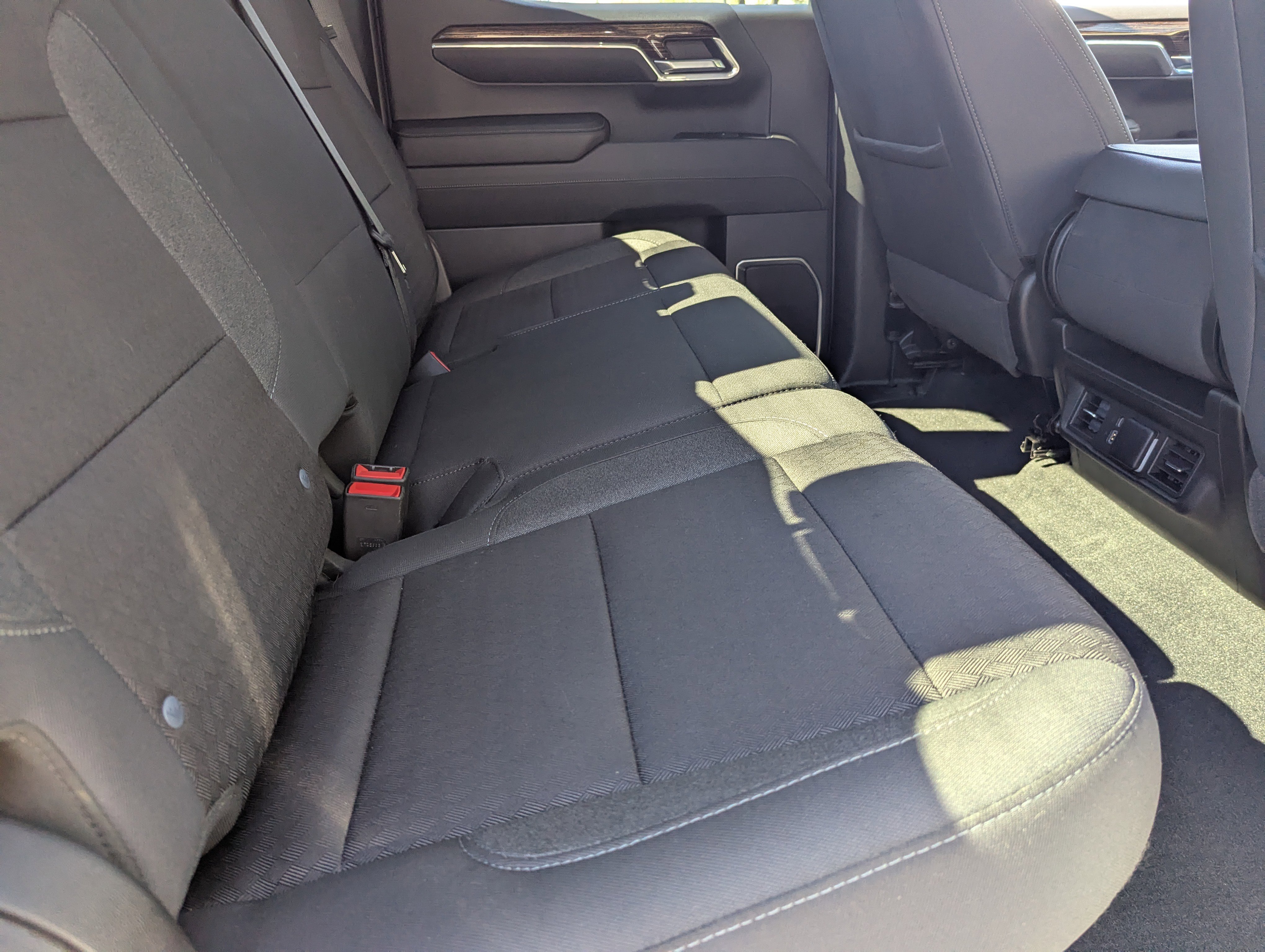 Used 2023 GMC Sierra 1500 SLE image 11