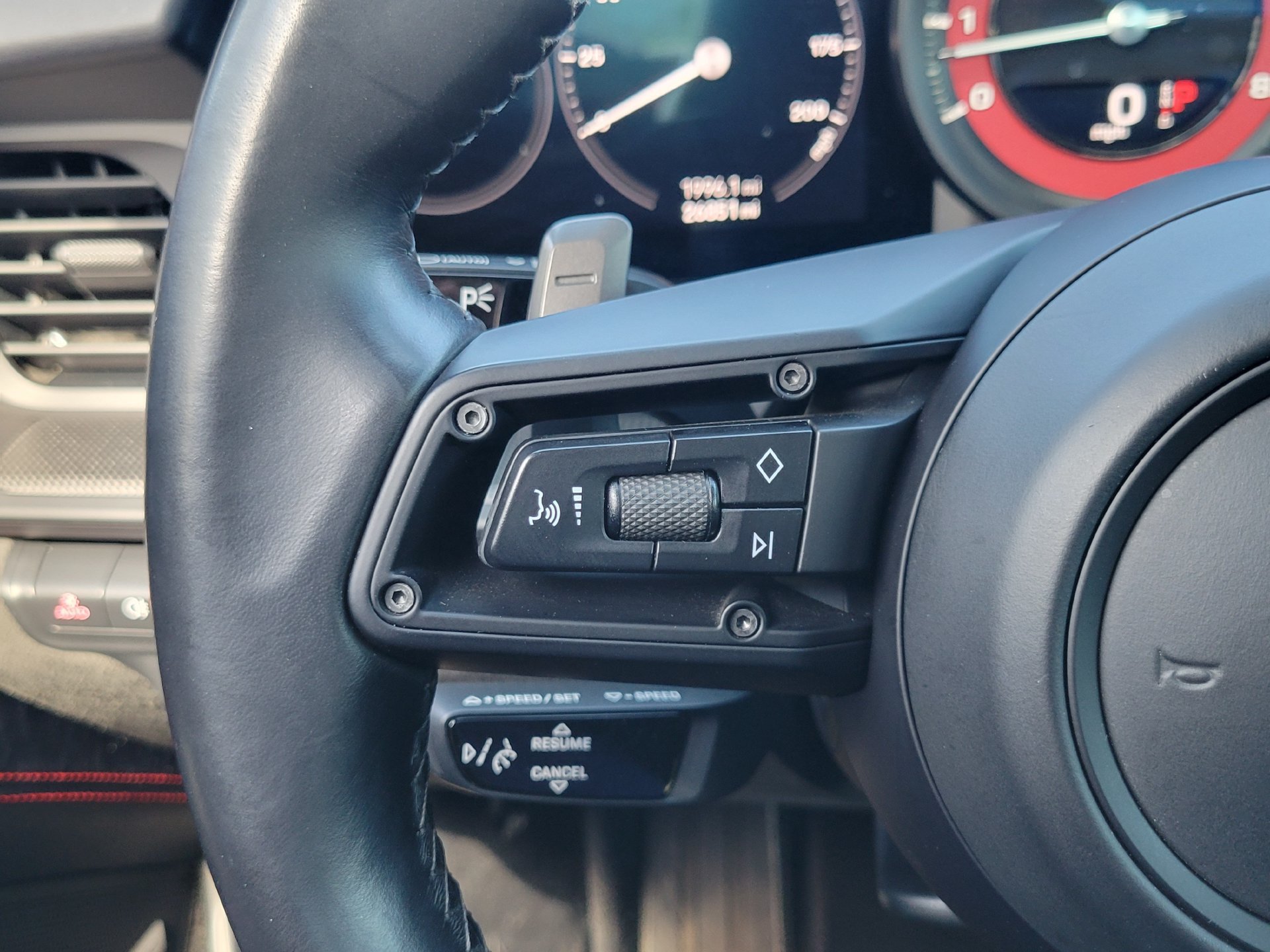 Certified 2022 Porsche 911 Targa 4 GTS AWD/4WD image 13