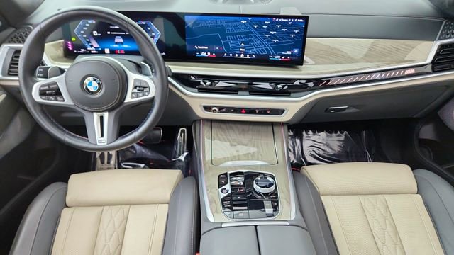 Used 2024 BMW X7 M60i w/ Executive Package image 40