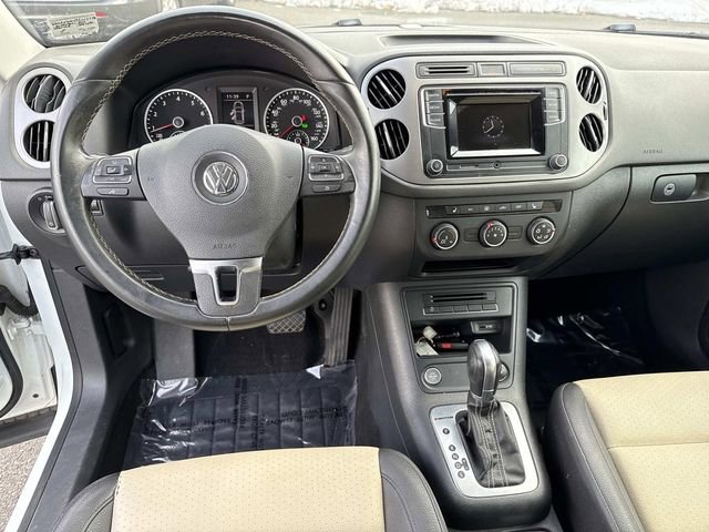 Used 2016 Volkswagen Tiguan S image 16