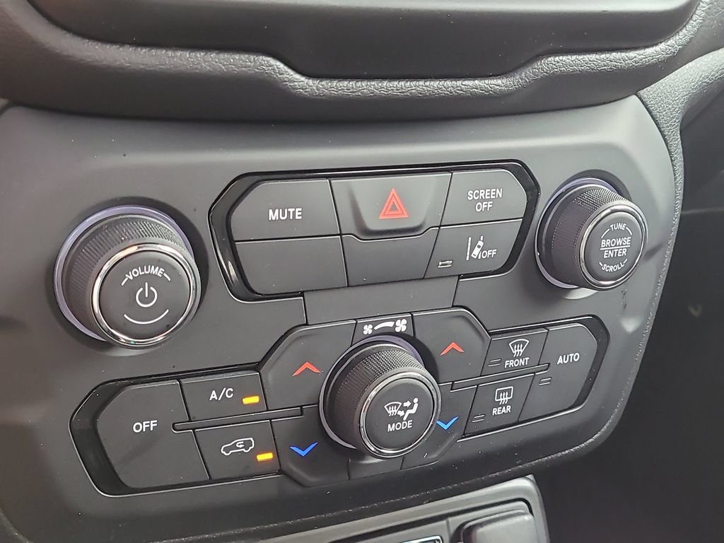 Certified 2023 Jeep Renegade Trailhawk AWD/4WD image 13