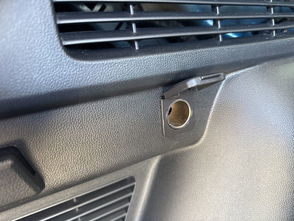 Used 2021 Ford Escape SE w/ SE Sport Appearance Package image 16