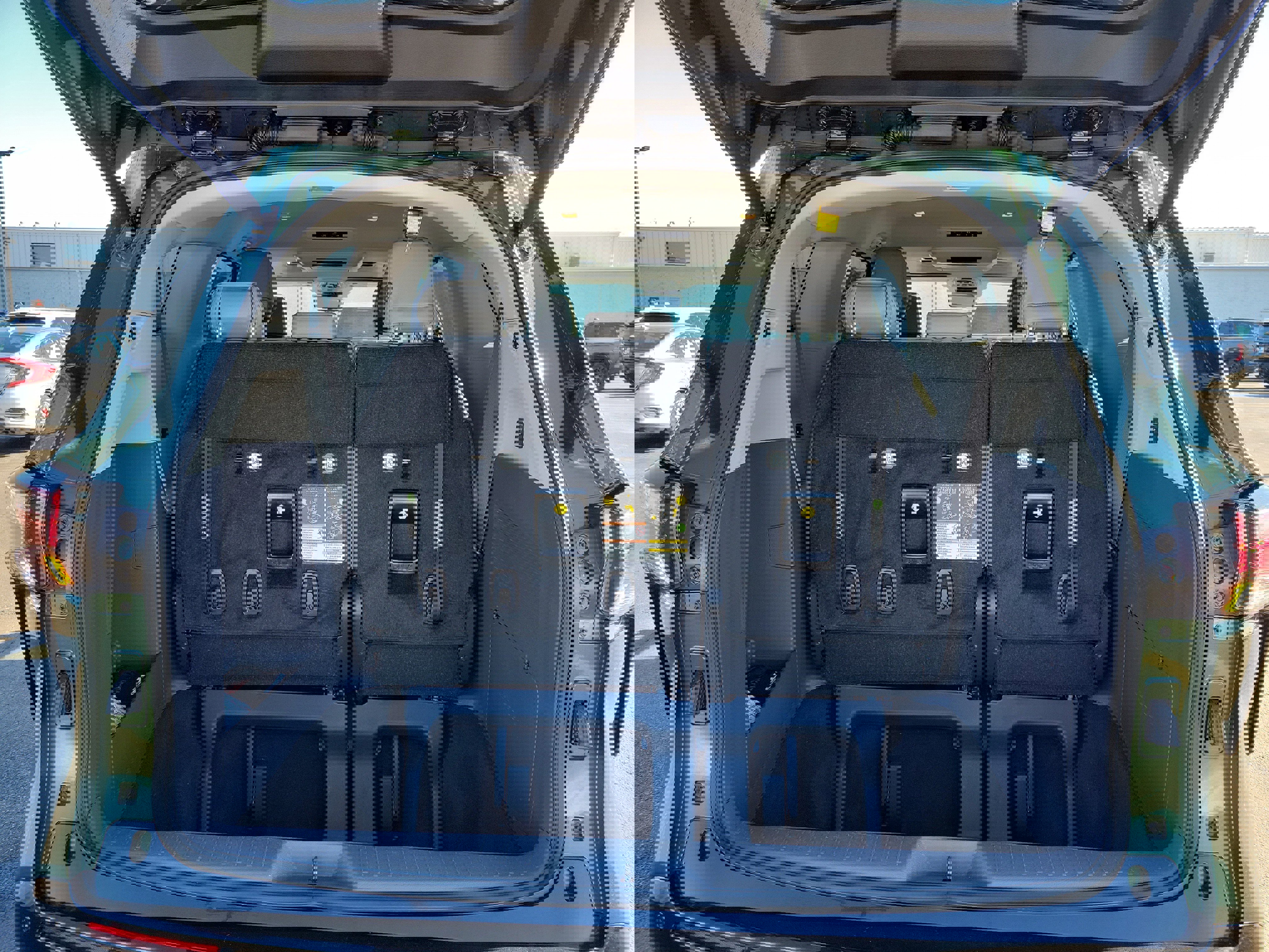 Used 2024 Toyota Sienna Limited image 8