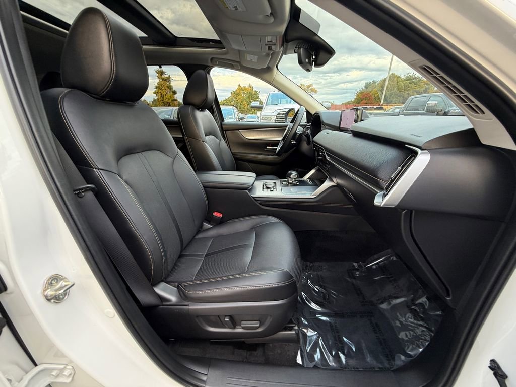 Used 2024 MAZDA CX-90 Plug-In Hybrid w/ Premium Pkg image 25