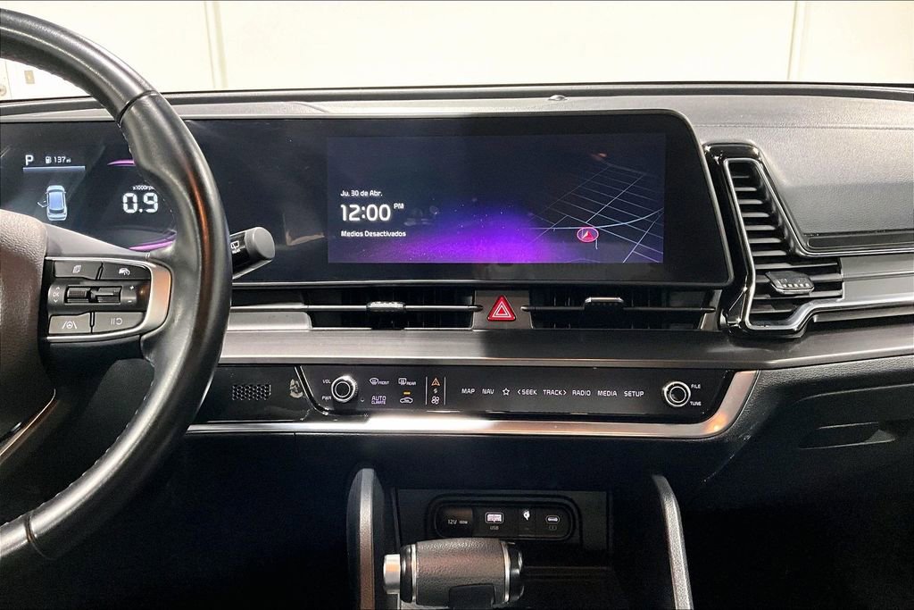 Used 2024 Kia Sportage EX FWD image 8