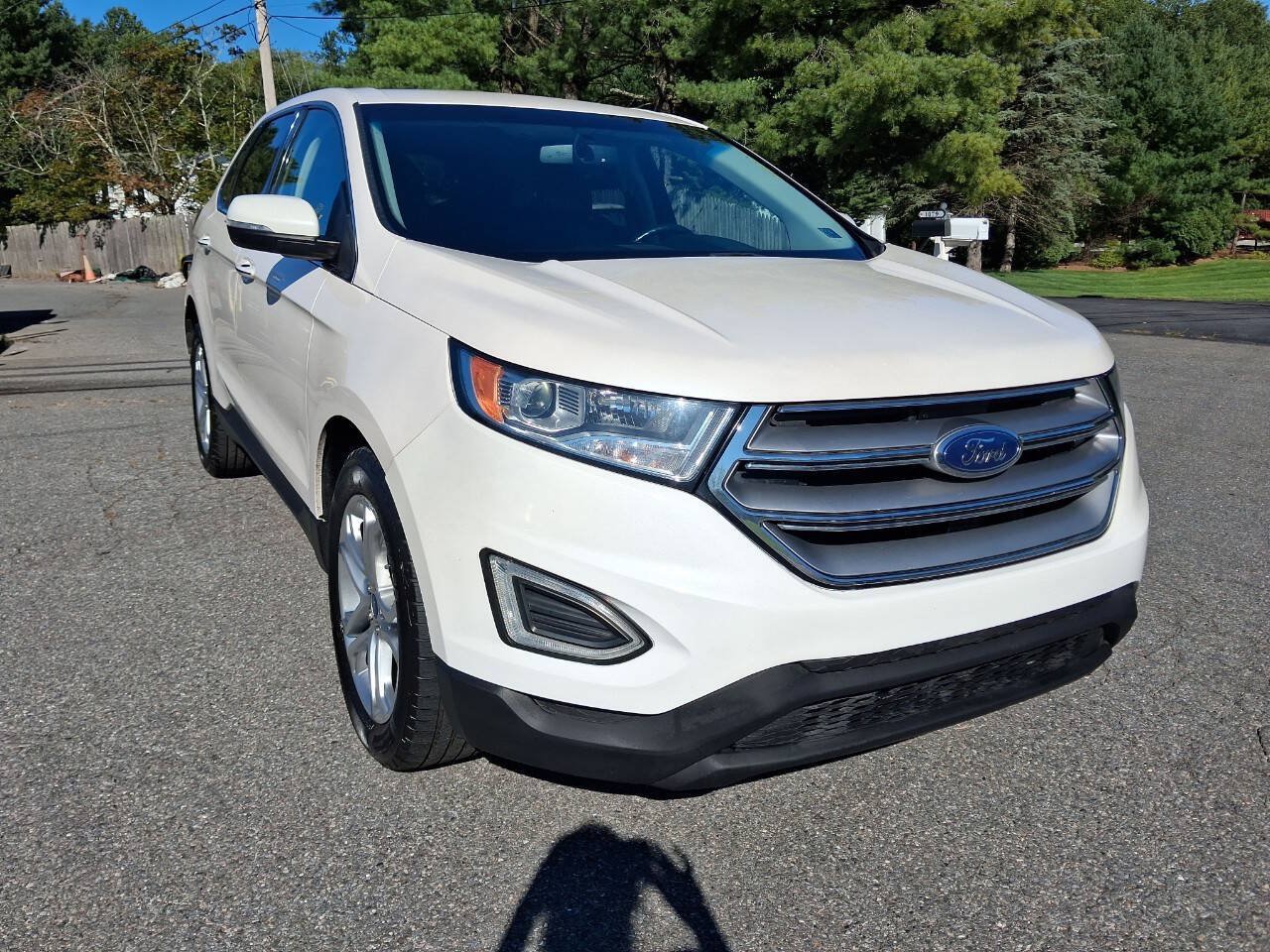 Used 2017 Ford Edge Titanium w/ Technology Package AWD/4WD image 6