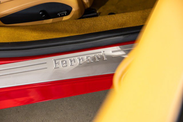 Used 2010 Ferrari 458 Italia Coupe RWD image 37