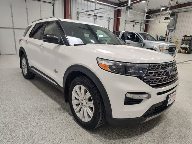 Used 2022 Ford Explorer King Ranch w/ Premium Technology Package AWD/4WD image 3