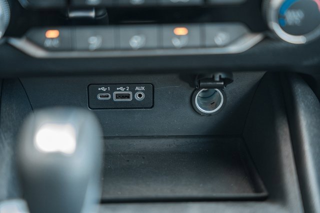 Used 2025 Nissan Altima 2.5 SV image 25