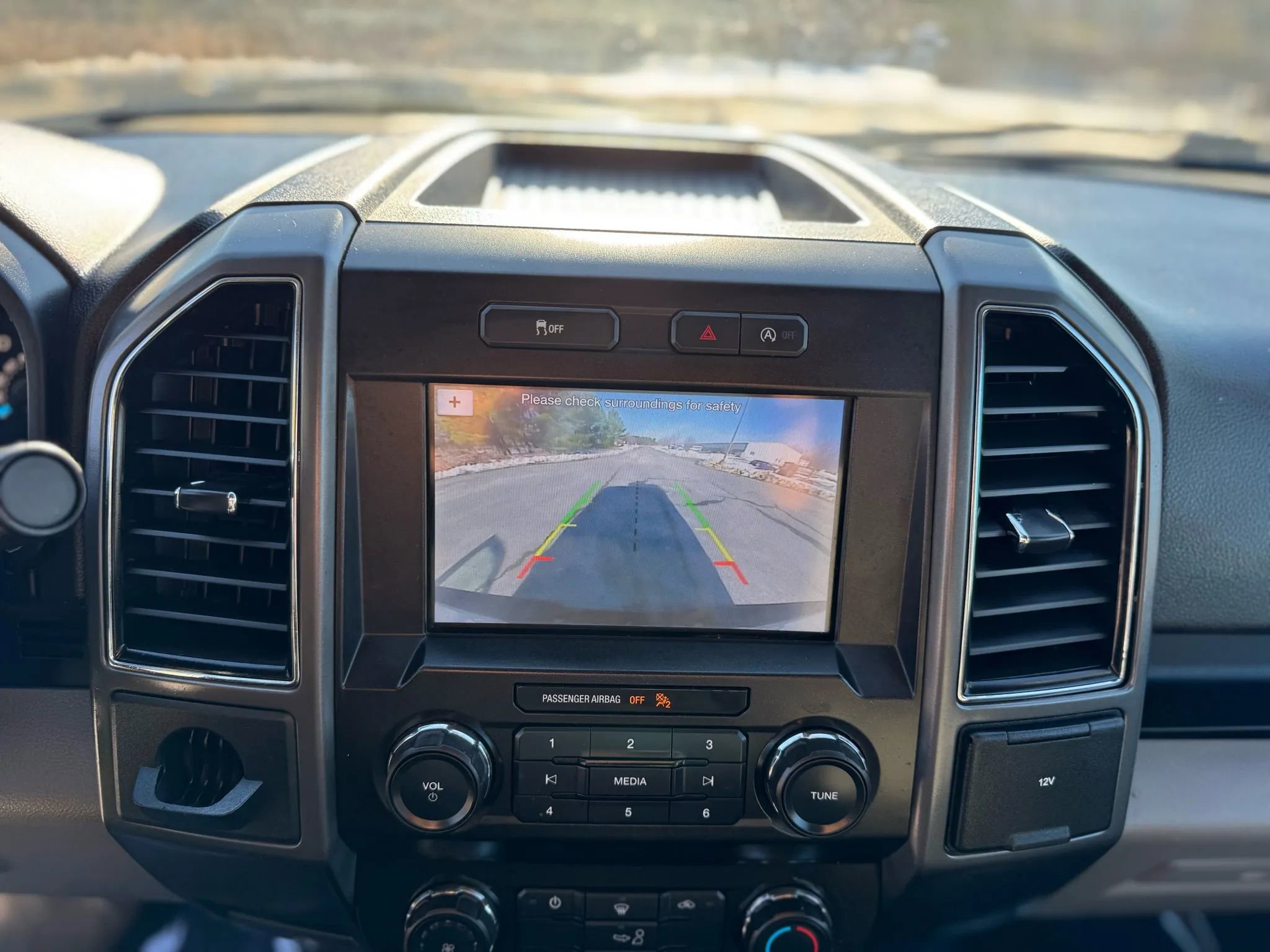 Used 2019 Ford F150 XLT image 18