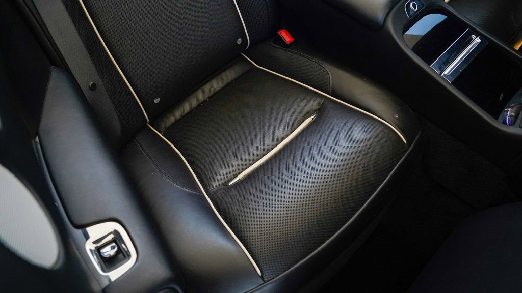 Used 2016 Rolls-Royce Dawn image 88