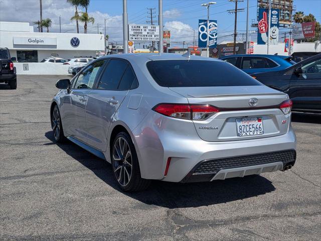 Used 2022 Toyota Corolla SE FWD image 3