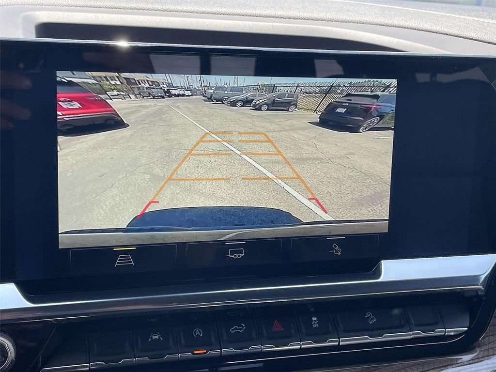 Used 2025 Chevrolet Silverado 1500 LT Trail Boss w/ Convenience Package II image 16