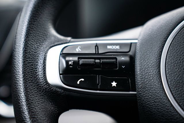 Used 2025 Kia Sportage LX image 21