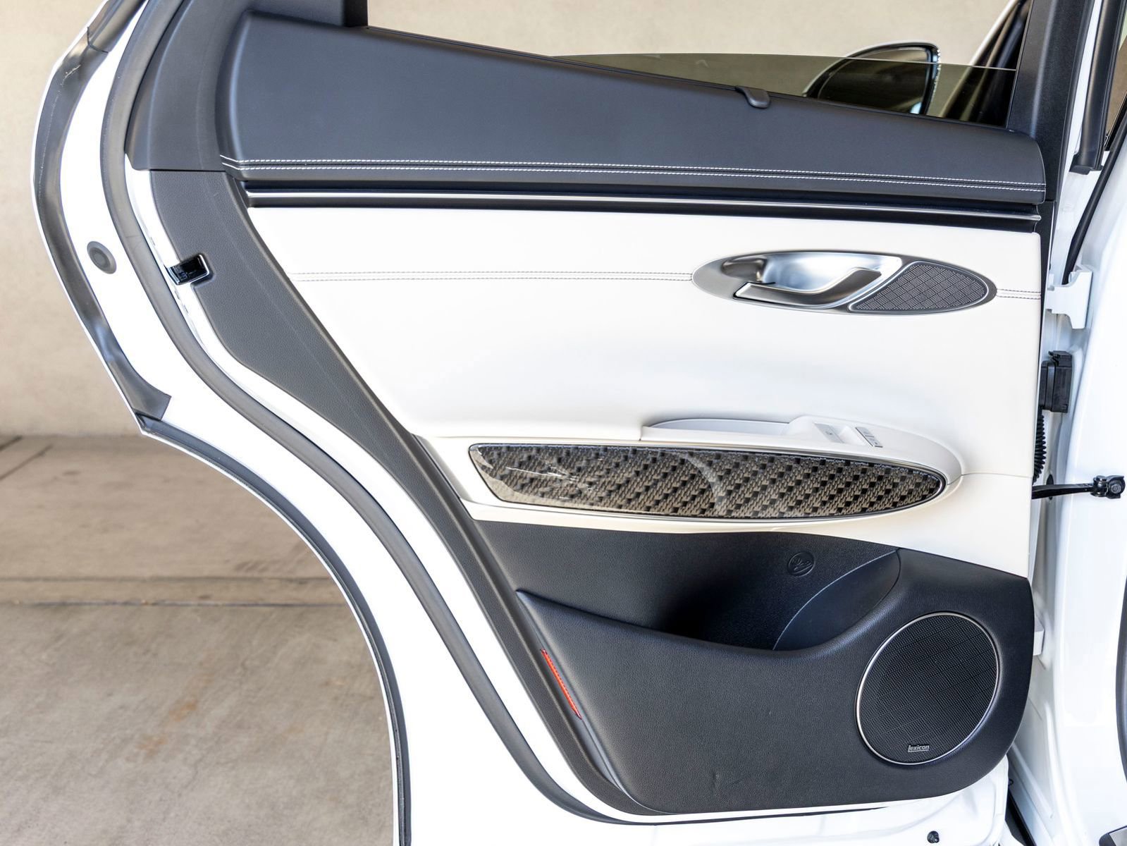 Used 2023 Genesis GV70 3.5T Sport w/ Sport Prestige Package image 20